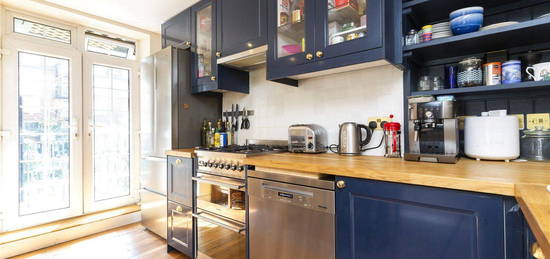 3 bed flat for sale