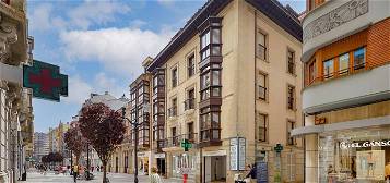 Piso de alquiler en Gijón - Carlos Bertrand, Barrio del Centro
