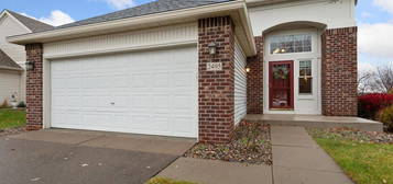 2495 Prairie Oak Trl, Woodbury, MN 55125