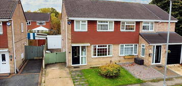 3 bed semi-detached house for sale