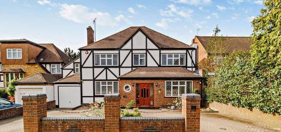 5 bedroom detached house for sale