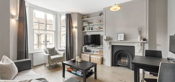 Flat for sale in Lindore Road, London SW11