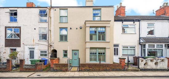 3 bedroom terraced house