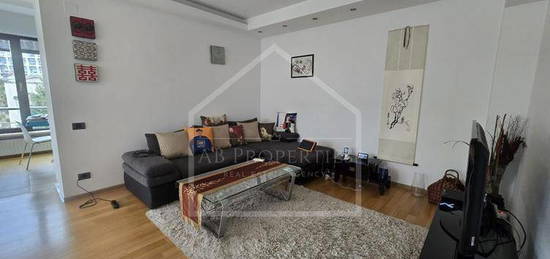 Apartament 4 camere, Aviatorilor, TVR, Parcare