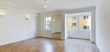 Flat for sale in The Albemarle, Marine Parade, Brighton BN2