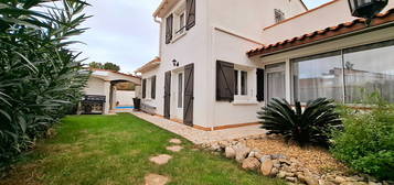 Saint Cyprien Plage Villa de Type 5 avec garage et piscine