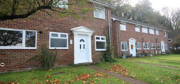 2 bed maisonette to rent