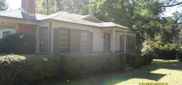 321 Canna Dr, Valdosta, GA 31602