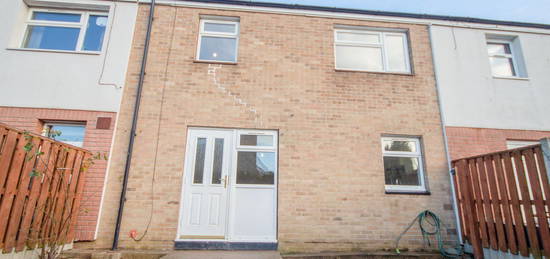 Terraced house to rent in Grassington Close, Bransholme, Hull HU7