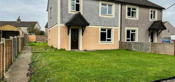 Semi-detached house for sale