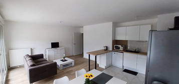 Appartement meublé  à louer, 3 pièces, 2 chambres, 71 m²