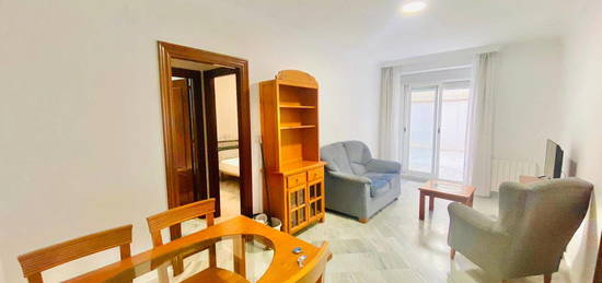 Apartamento de alquiler en Calle Gran Vía de Colón, Centro - Sagrario