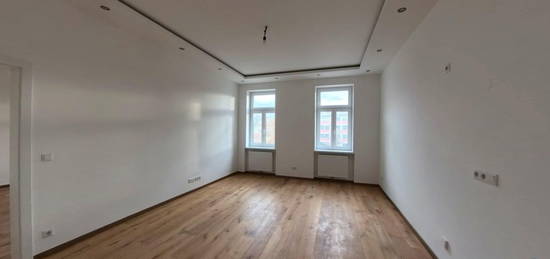 2-Zimmer im sanierten Altbau - in Penzing