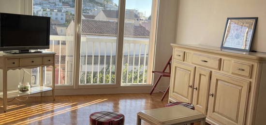 Appartement  à louer, 3 pièces, 2 chambres, 55 m²