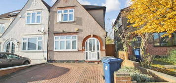 3 bed semi-detached house for sale