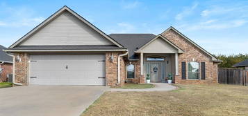 2516 Stage Coach Ave, Durant, OK 74701