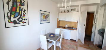 Appartement meublé  à louer, 2 pièces, 1 chambre, 24 m²