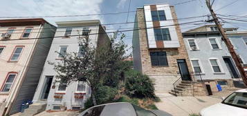 3933 Dexter St, Philadelphia, PA 19128