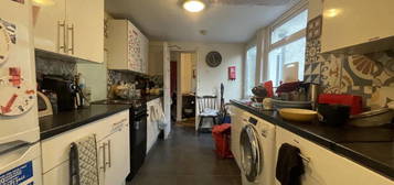 4 bedroom terraced house