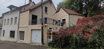 Vaux-sur-Seine - Maison 5 pièces d'environ 98m2