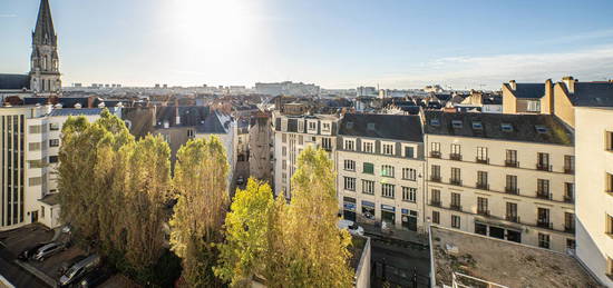 Appartement Nantes Centre ville T4 dernier étage, balcon et garage.