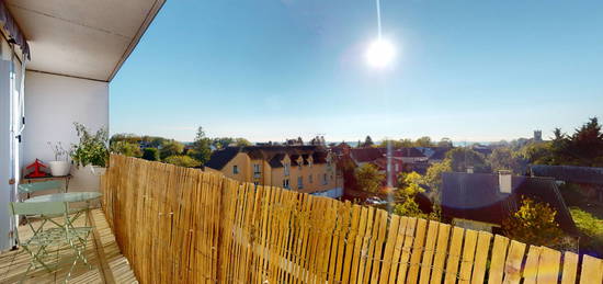 APPARTEMENT T3 AVEC BALCON PARKING ET CAVES VUE CLOCHER