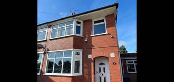 4 bed shared accommodation to rent