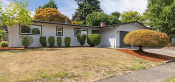 3915 NW Echo Ct, Portland, OR 97229