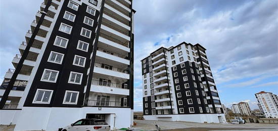 ~ÇINAR EMLAK'TAN OSMANÇAVUŞ MAHALLESİNDE 4+1 SATILIK DAİRE~