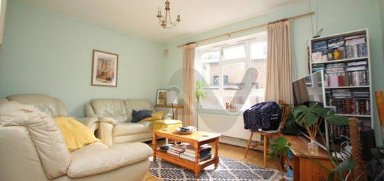 3 bed flat to rent