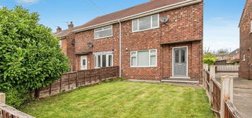 2 bed semi-detached house for sale