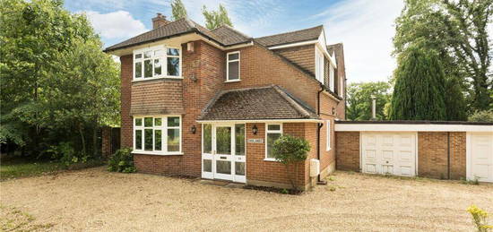 4 bedroom detached house