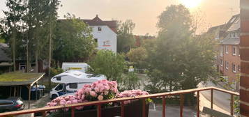 Helle Wohnung mit Balkon in zentraler Lage