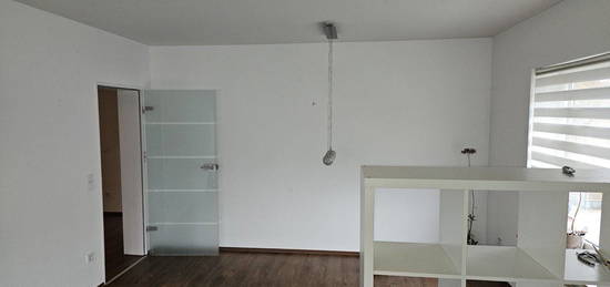 3 Zimmer Wohnung 90qm mit Balkon