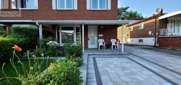 10 PAINSWICK CRESCENT, Toronto (Pleasant View), Ontario 
