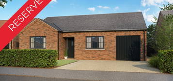 2 bed detached bungalow for sale