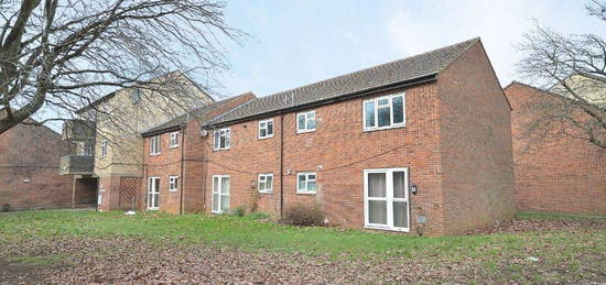 Flat to rent in Vernon Walk, Northampton NN1