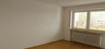 Renovierte 3 Zimmer Wohnung mit Loggia, hell, barrierefrei und mi