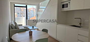 Apartamento T1 Duplex Mobilado - Centro de Aveiro