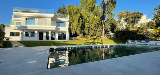 Casa en Nueva Andalucía centro, Marbella