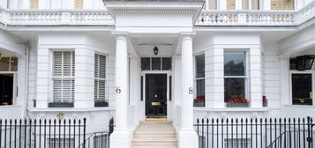 Flat to rent in Onslow Gardens, London SW7