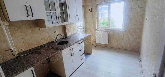 Yenimh de 3+1 130m2 Kombi ANKASTRE Balkon ASANSÖRLÜ Kiler 2Wcli