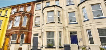 2 bed flat to rent