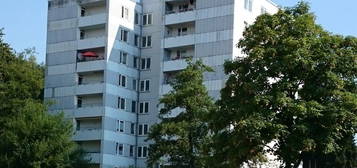 Ruhige, verkehrsgünstige 2-Zimmerwohnung mit Aussicht