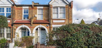 Flat for sale in Emlyn Road, Shepherds Bush, London W12