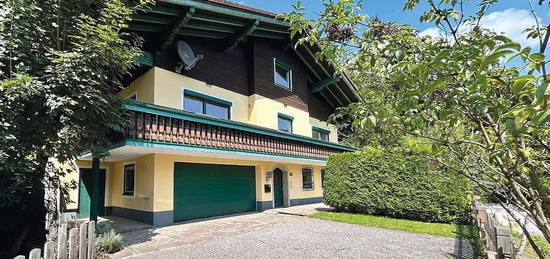 Doppelte Idylle - klassisches Landhaus mit herrlichem Weitblick und Platz für zwei Familien