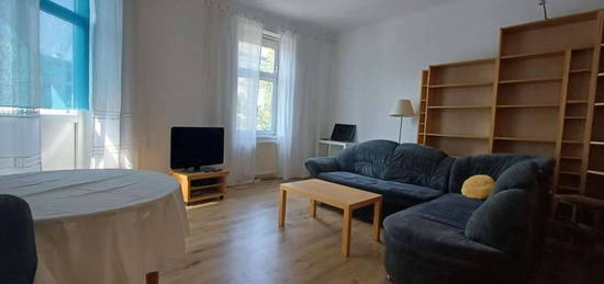 60m² Altbauwohnung, hell & freundlich, renoviert, WG-fähig