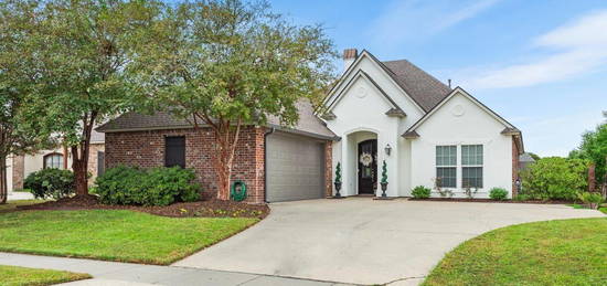 10728 Oak Bend Dr, Baton Rouge, LA 70809