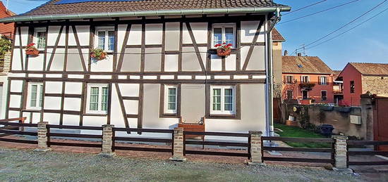 Maison  à vendre, 6 pièces, 2 chambres, 100 m²