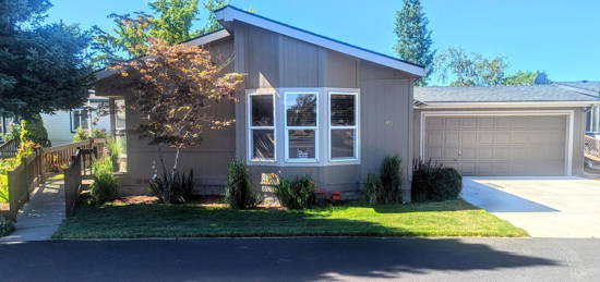 1188 NE 27th St Unit 40, Bend, OR 97701